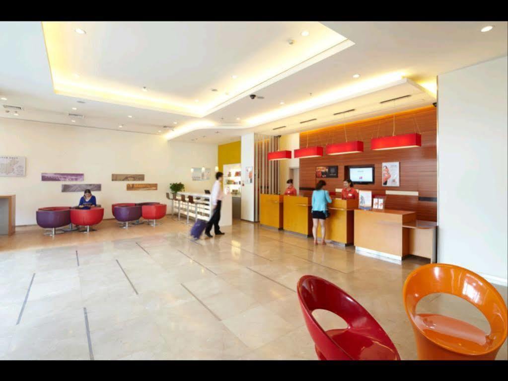 Ibis Styles Wuhan Optics Valley Square Hotel Extérieur photo